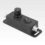 Boîtier de commande variateur 24 V CC avec connecteur M12 mâle/femelle codé A
